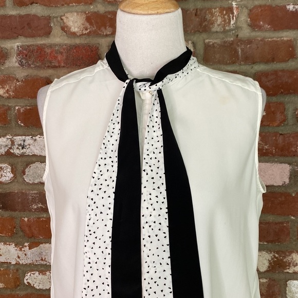 7 FOR ALL MANKIND Ivory Black Contrast Neck Tie Sleeveless Top size small - Picture 5 of 11